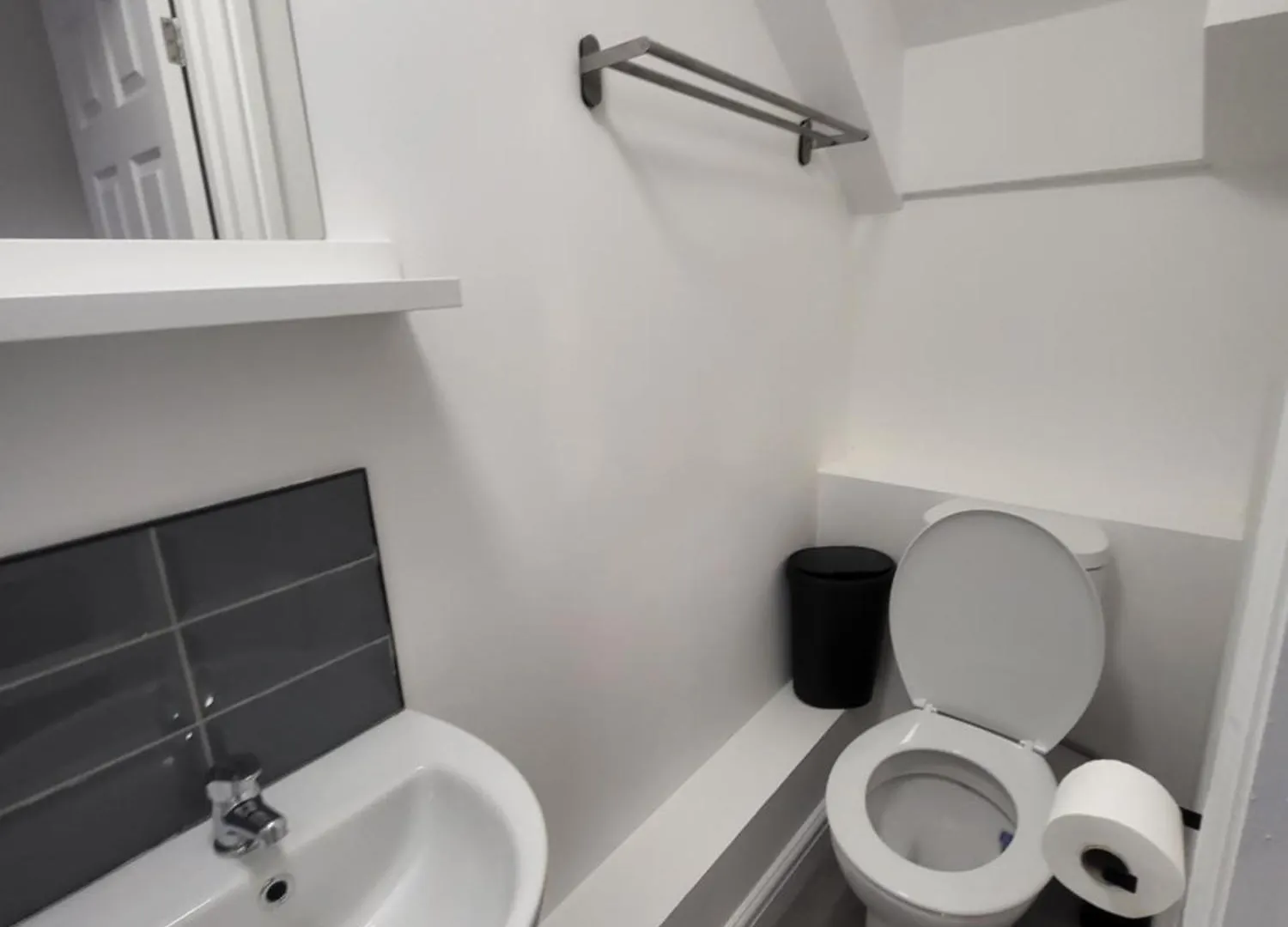 بيت ضيافة Comfortable Stay - Alfreton Road نوتينغهام